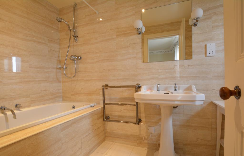 דירות אדינבורו Royal Mile Elegance - Space & Luxury מראה חיצוני תמונה